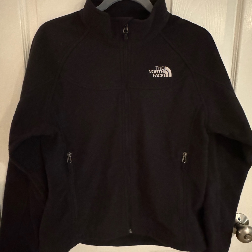 North Face Woman’s Fleece Jacket sz M